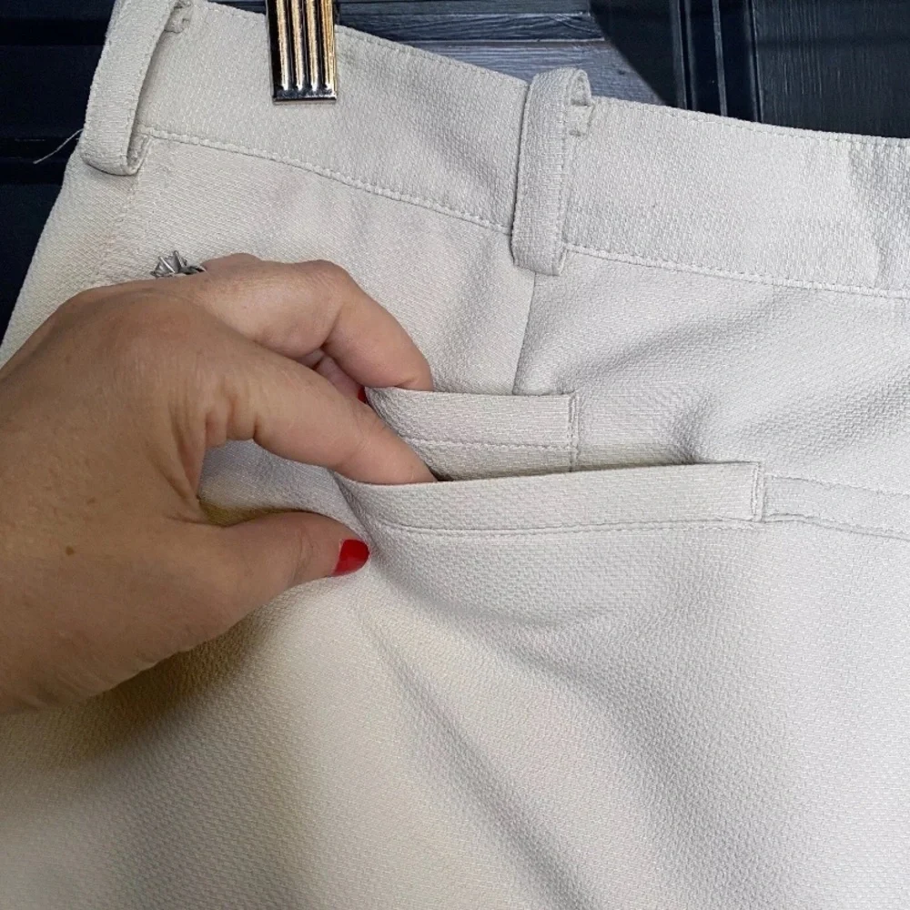 Nike Golf Dri Fit Khaki Textured Flat Front Shorts Size 36 Pockets 10